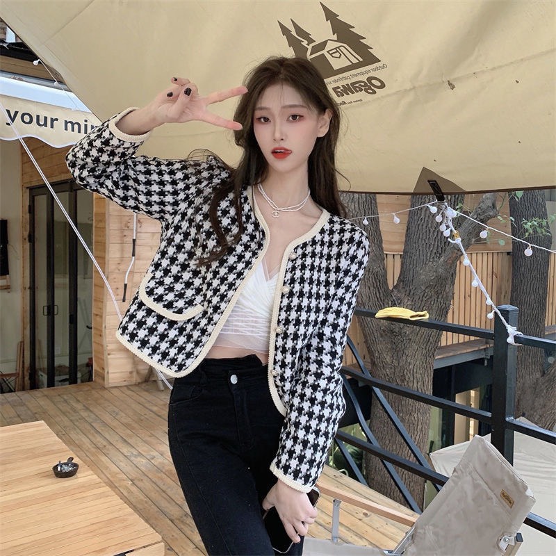 Áo dài tay dạ cổ V kẻ caro phối viền giả túi 3 màu cực xinh