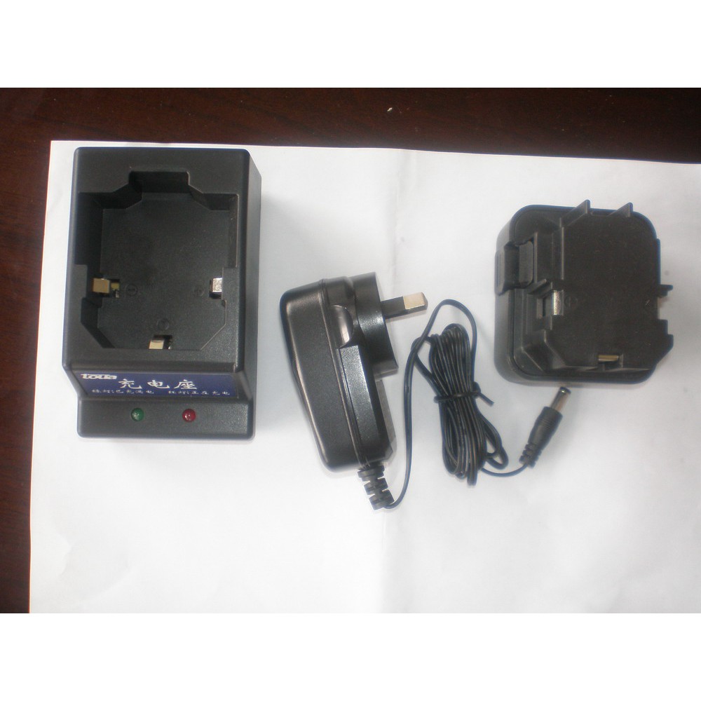 Máy bắn đinh bê tông Max 725 Nhật