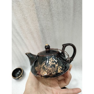Bộ ấm chén dáng cổ vẽ vàng gốm bát tràng