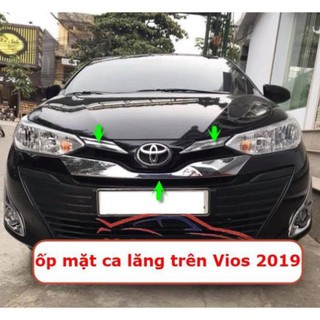 Ốp viền ca lăng trên Toyota Vios 2019