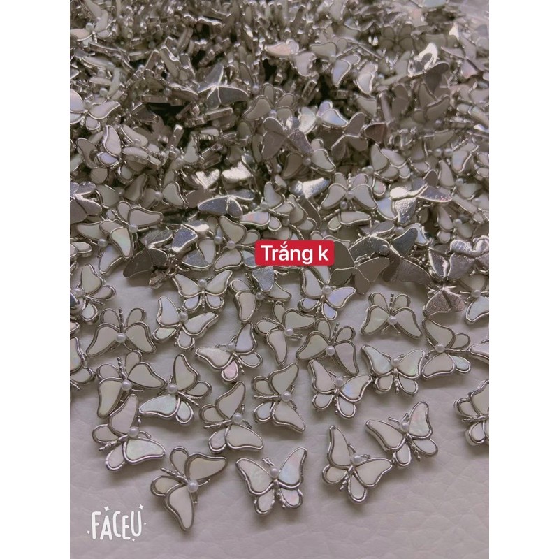 phụ kiện đá hình bướm dạ quang gắn móng tay nail
