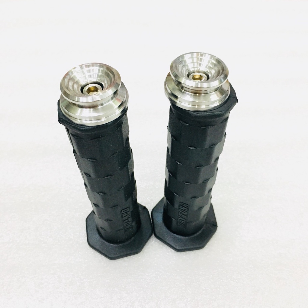 BAO TAY DAYTONA Ô VUÔNG KÈM GÙ SALAZA THÁI LAN V7