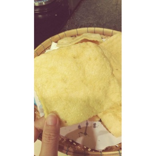 Bánh phồng tôm .