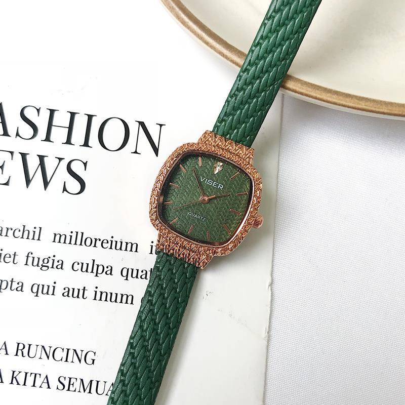 Cô. Winner's Đồng Hồ Đeo Tay Mặt Vuông Nhỏ Màu Xanh Lá Cây Tươi Tắn Đơn Giản Phong Cách Hàn Quốc 2019 Cho Nữ