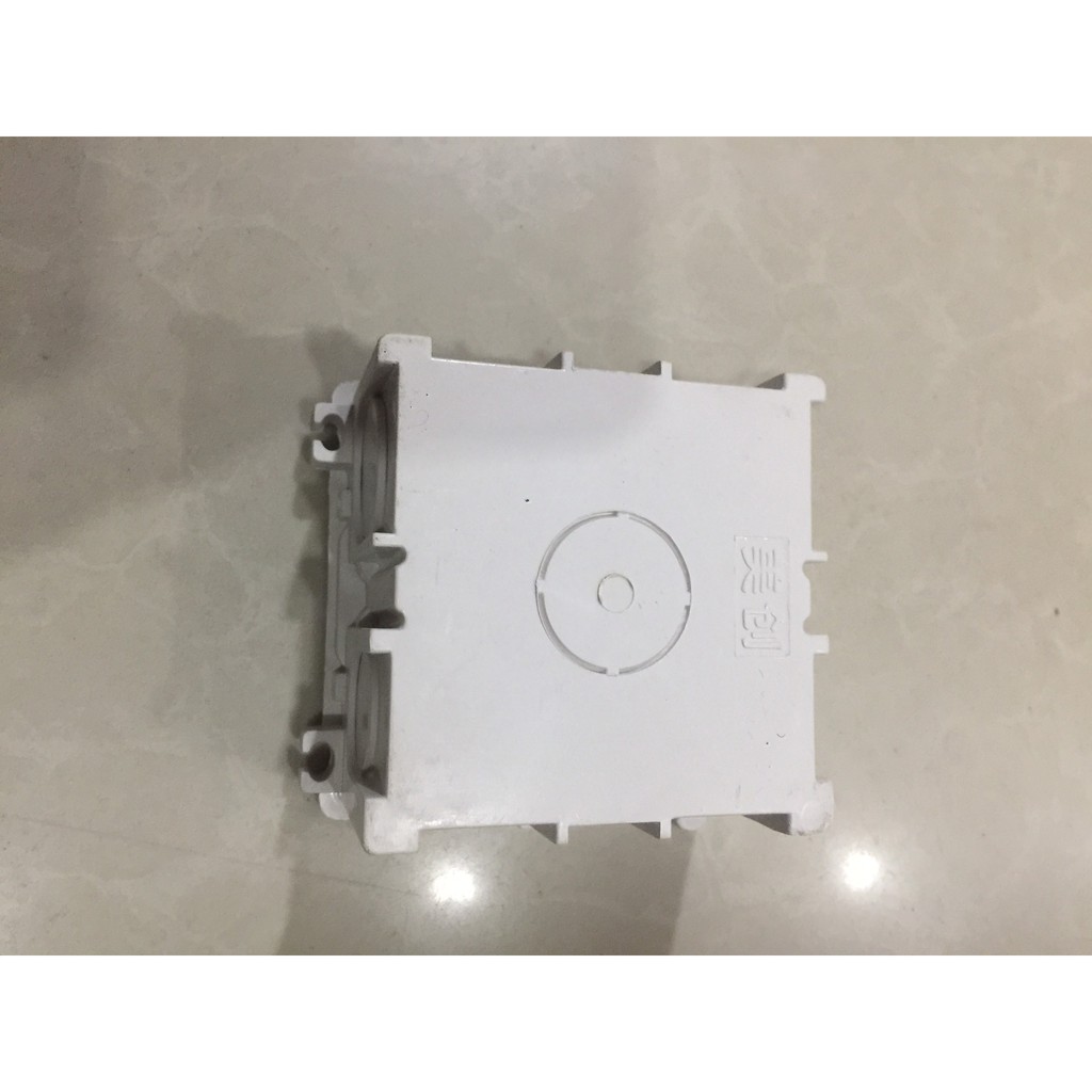 ĐẾ CÔNG TẮC ĐIỆN