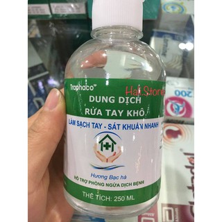 Dung dịch rửa tay khô thương hiệu TRAPHACO