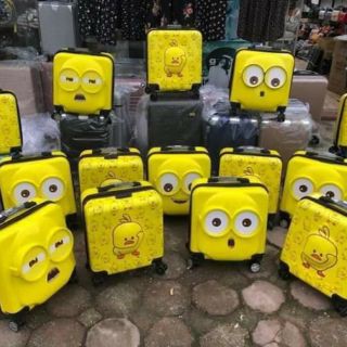 Vali Du Lịch Minion 18 Inch Xinh Xắn Cho Bé Tặng Bộ 3 Mặt Ngỗ Nghĩnh Thay Đổi Hàng Có Sẵn