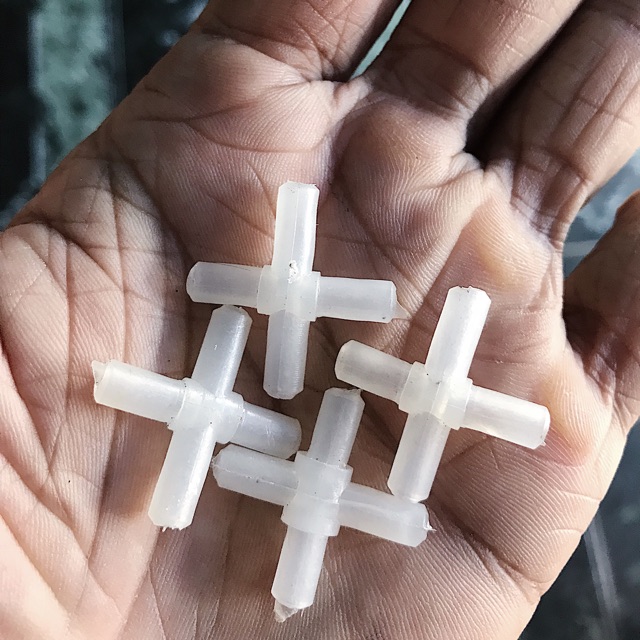 CHIA 3 OXY HỒ CÁ NON BỘ 4 CÁI