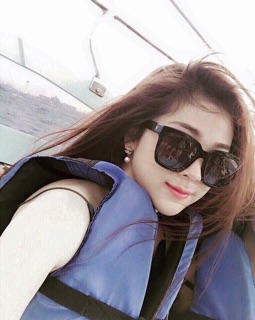 [Xả hàng] Kính đen V  Sơn Tùng.