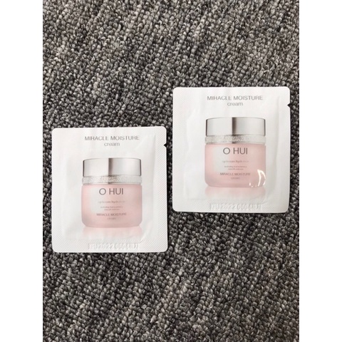 Gói kem dưỡng ẩm Ohui Miracle Moisture Cream dành cho da khô 1ml_𝐄𝐁𝐈𝐒𝐔 𝐂𝐎𝐒𝐌𝐄𝐓𝐈𝐂𝐒