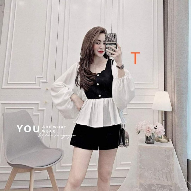 Áo sơmi phối cổ vuông 3 cúc TTO976