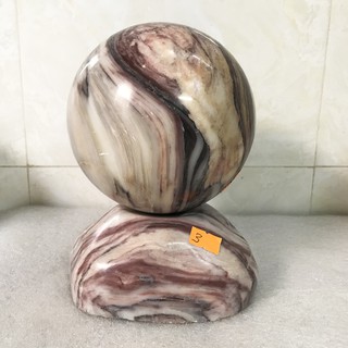 Cầu bi đá tự nhiên đường kính 13 cm nặng 4.8kg màu đỏ hồng cho người mệnh Hỏa và Thổ
