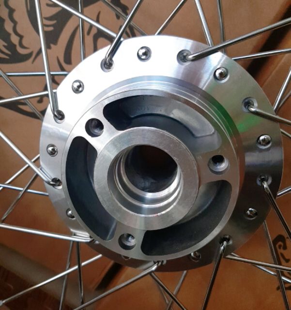 Bánh căm RAIDER SATRIA niềng nhôm BANZAI trước 1.4 sau 1.6căm đùm mạ crom kèm 2 đĩa trước và sau như hình