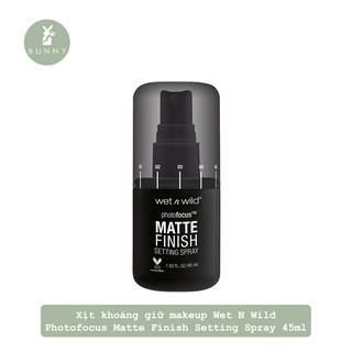 Xịt khoáng giữ makeup Wet N Wild Photofocus Matte Finish Setting Spray 45ml