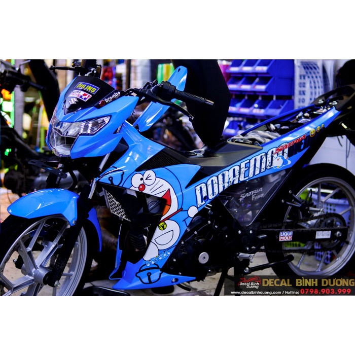 Tem Trùm Xe Satria/ Raider Doremon   Xanh Trắng Thể thao