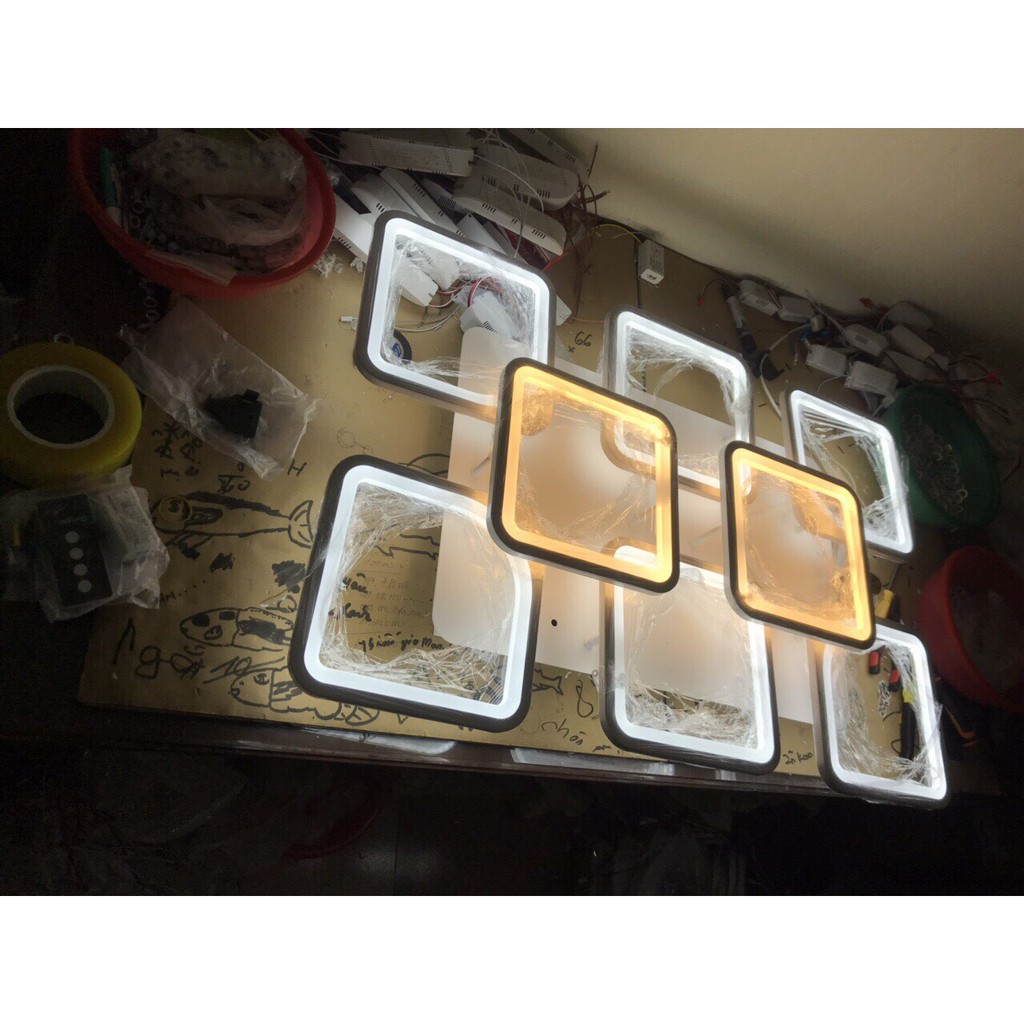 Đèn led áp trần trang trí 6+2 cánh vuông hiện đại 3 chế độ ánh sáng có điều khiển từ xa