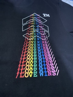 Áo love wins 5tw