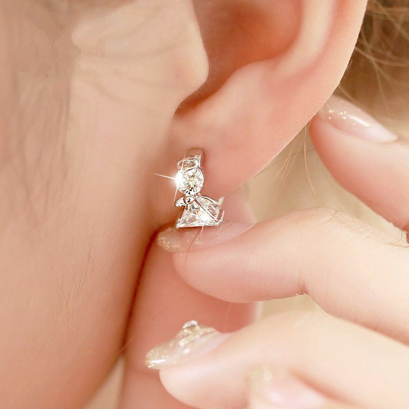 Hoa tai thiết kế độc đáo cá tính dành cho nữ