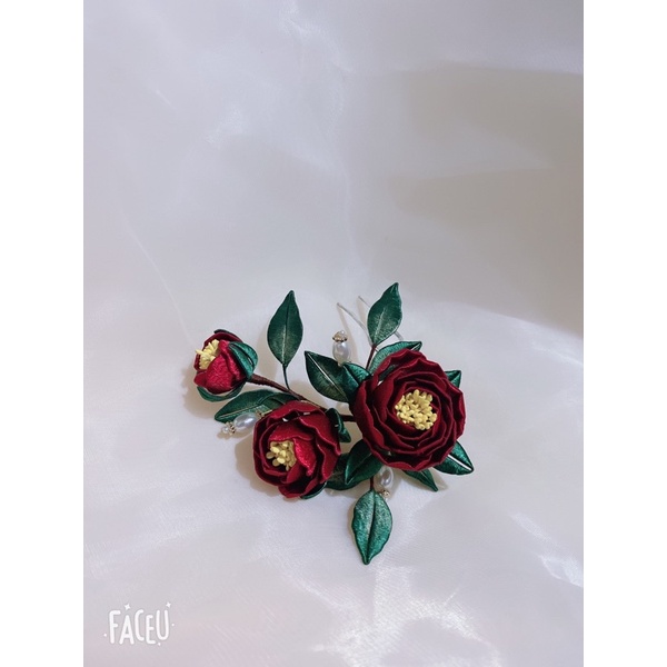 Trâm hoa trà đỏ