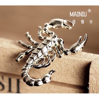 Cài áo bọ cạp
