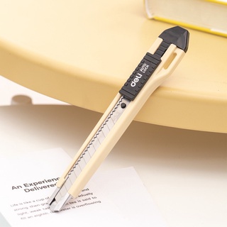 Dao rọc giấy mini Deli - chất liệu lưỡi bằng hợp kim -dễ dàng sử dụng màu Vàng - 1 cái ED10150 - HOKAMI STORE