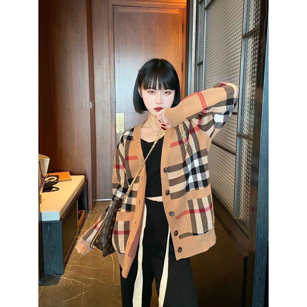 Áo khoác len nữ thời trang Burberry BBR kiểu dáng trẻ trung