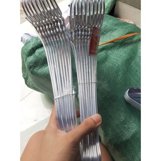 Móc treo quần áo 10 cái