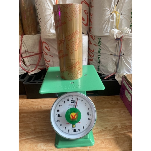 BĂNG KEO TRONG/ĐỤC 1KG GỒM 6 CUỘN LÕI 5LI