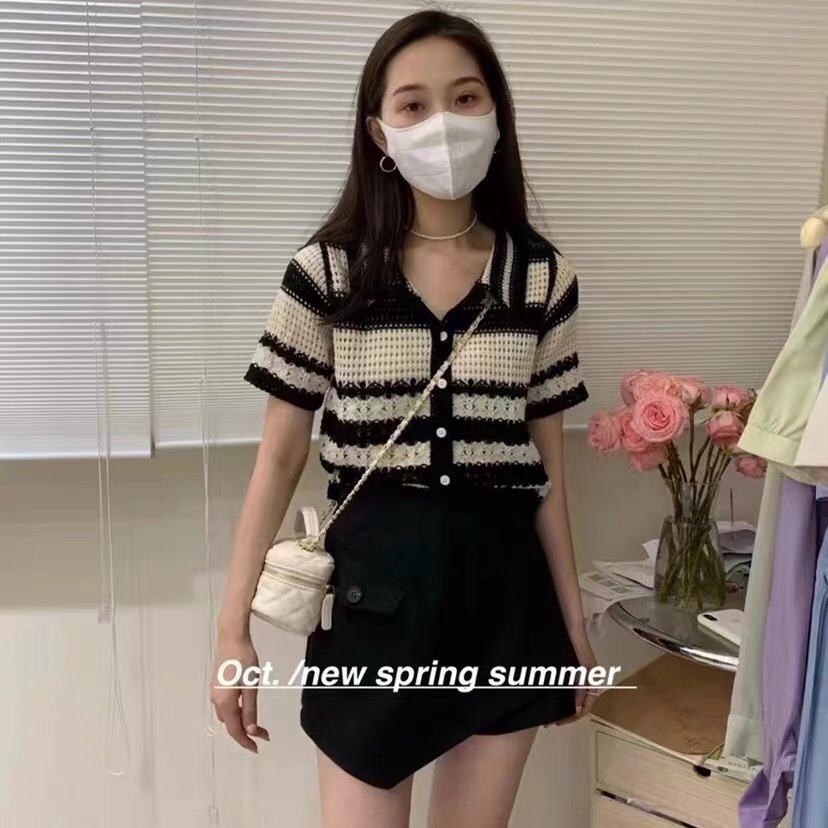 Áo len lỗ cổ bẻ kẻ ngang phong cách ulzzang xinh xắn xắn