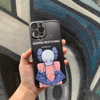 Ốp IPhone Kaws Đen IDM Chống Bẩn