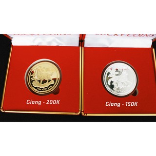 Đồng xu vàng hình chó (kèm hộp nhung sang trọng)