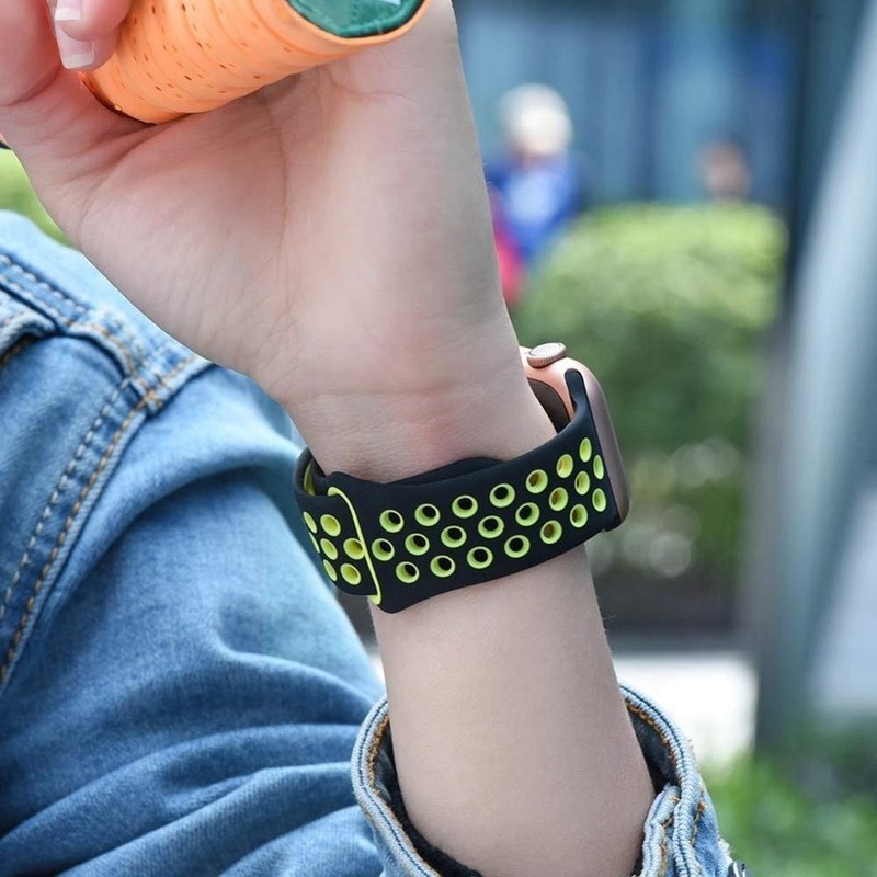 Dây Đeo Bằng Silicone Thoáng Khí Cho Đồng Hồ Thông Minh Apple Watch Series 6 / SE / 5 / 4 / 3 / 2 / 1 38mm 40mm 42mm 44mm T500 T600