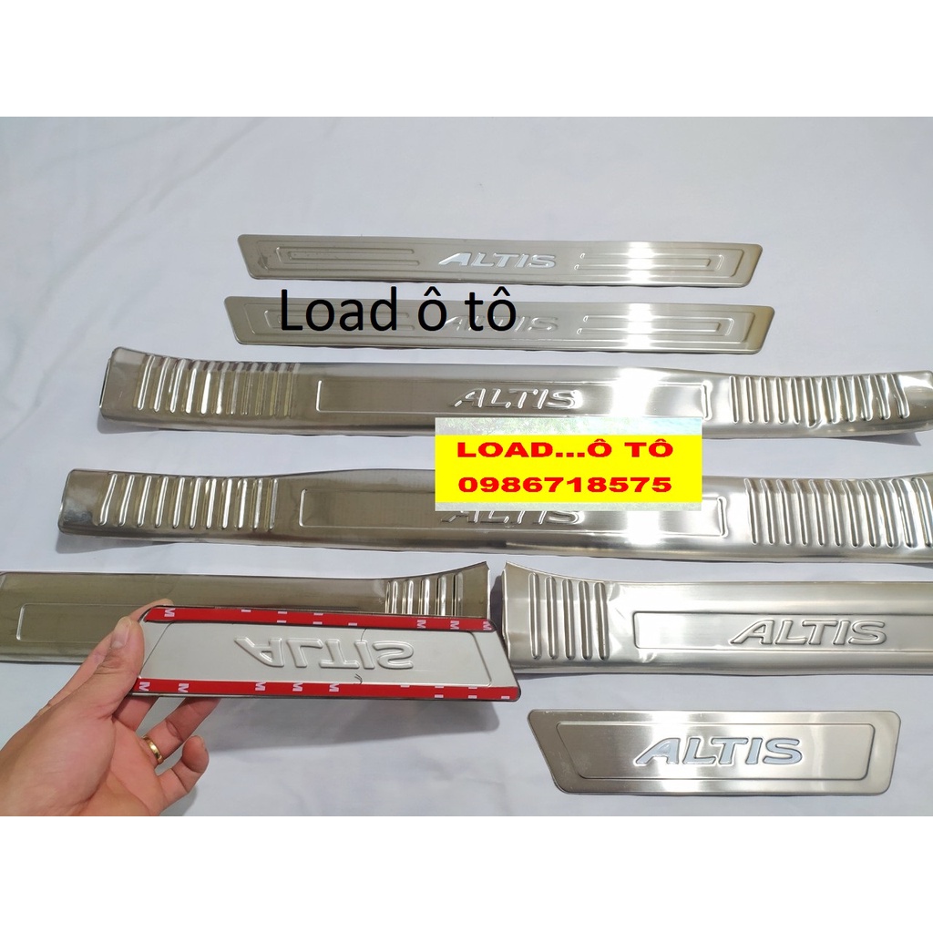 Ốp Bậc Chân Xe Toyota Altis 2022-2018 Trong, Ngoài Mẫu Inox Cao Cấp