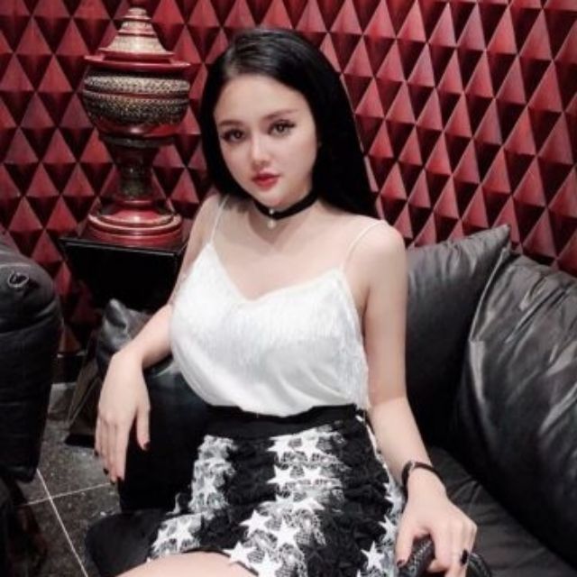 Áo 2 dây cổ tim tua rua cực sang chảnh vải vôn siêu đẹp | BigBuy360 - bigbuy360.vn