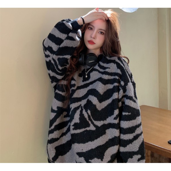 Áo len nữ lông cừu bigsize dày dặn hoạ tiết ngựa vằn phong cách Hàn Quốc