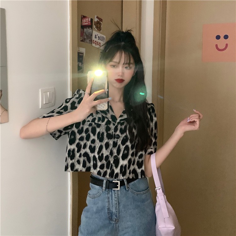 Áo sơ mi croptop da beo sang chảnh, cá tính thời trang | BigBuy360 - bigbuy360.vn