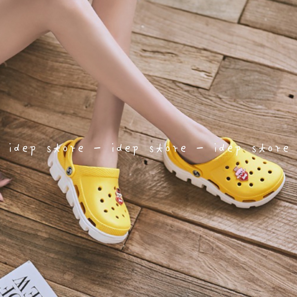 Dép sục cross VÀNG nữ cá sấu duet siêu nhẹ đi mưa TẶNG KÈM 6 sticker/jibitz - Sục y tá iDÉP SL013