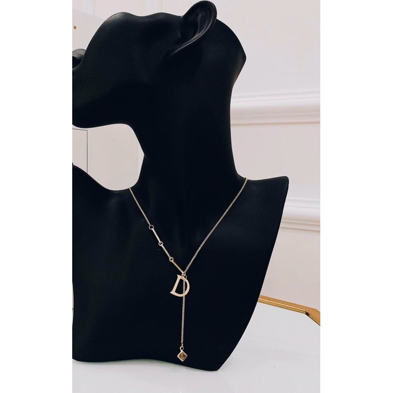 Vòng cổ siêu hothit