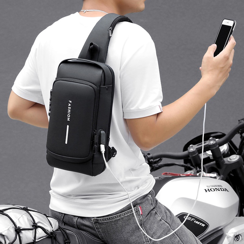 Túi Đeo Chéo Nam Đa Năng Có Cổng Sạc USB Chống Trộm Thời Trang 2022
