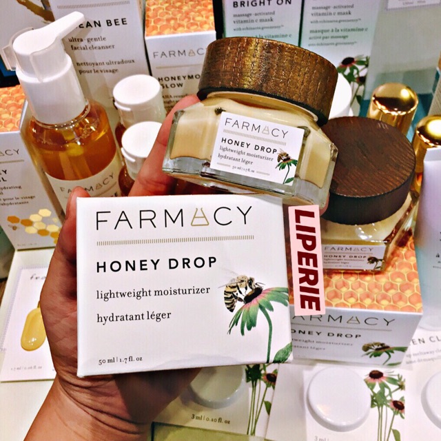Kem dưỡng mật ong Farmacy Honey Drop Lightweight Moisturizer