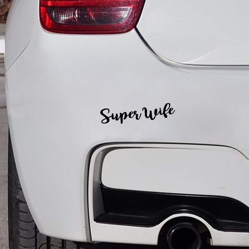 Đề can vinyl chữ Super Wife độc đáo cá tính trang trí xe hơi cỡ 16.3CM*3.7CM