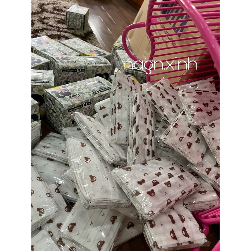Hộp Khẩu trang gấu 4 lớp cực yêu ( 50 chiếc )