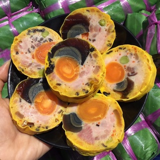Chả lụa trứng muối