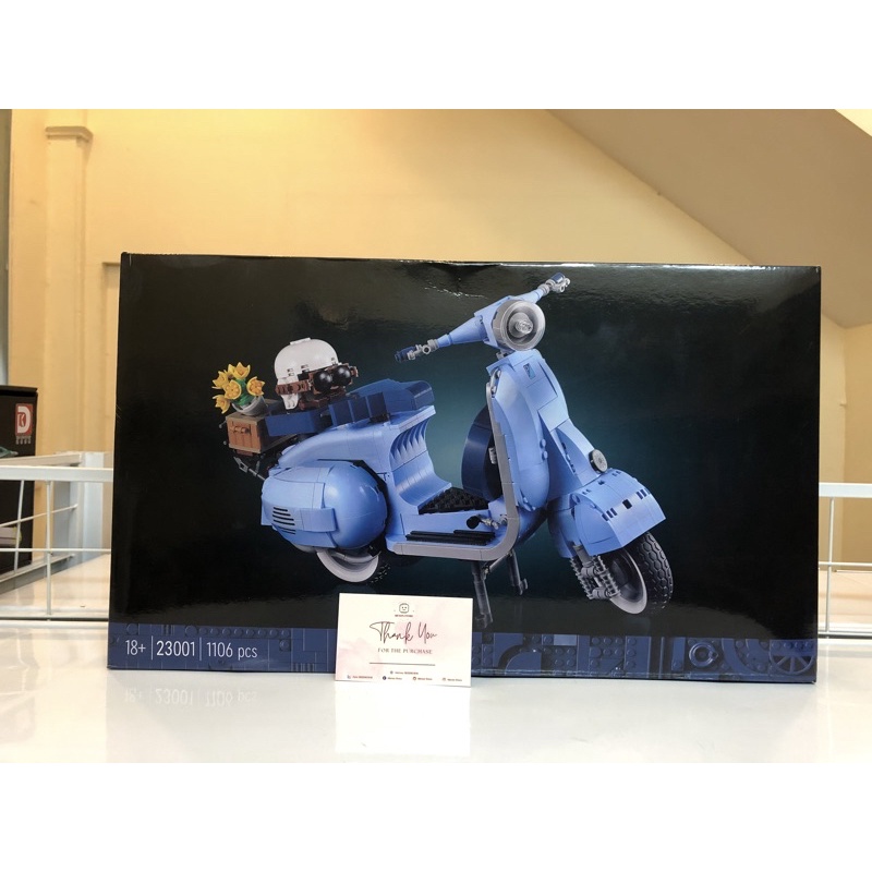 Đồ chơi lắp ráp 23001 10298 Mô hình xe Vespa màu xanh