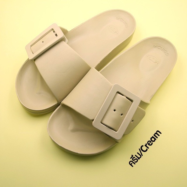 Dép Nhựa Dẻo Khoá Vuông MNB