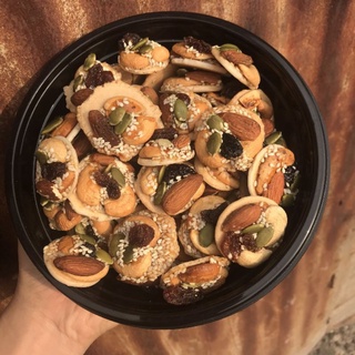 Bánh đồng tiền Mix Các Loại Hạt Siêu Ngon_lon 450gr