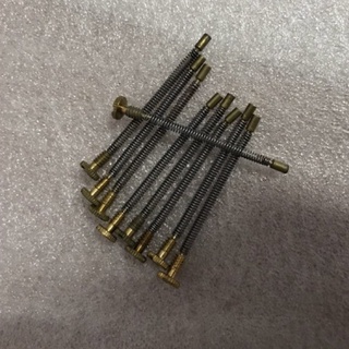 Lò Xo đẩy đá zippo