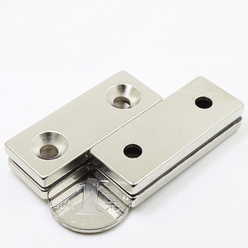Nam châm có 2 lỗ bắt vít 60x10x5mm, nam châm siêu từ tính lực hút mạnh
