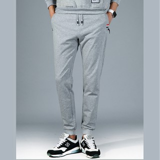 Quần jogger nỉ nam lưng thun dây rút có khoá túi , phong cách thể thao lịch lãm với họa tiết phần túi lịch lãm , New 201