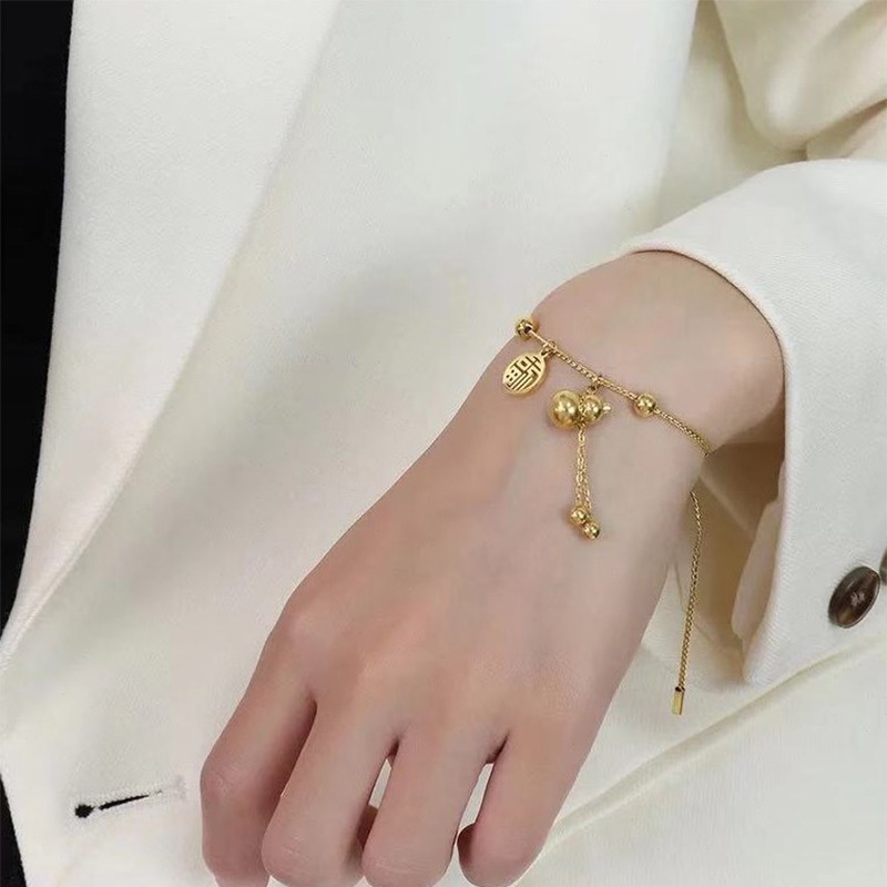 Vòng Đeo Tay Bằng Thép Titan Mạ Vàng 18K Phong Cách Nhật Hàn Cao Cấp Cho Nữ